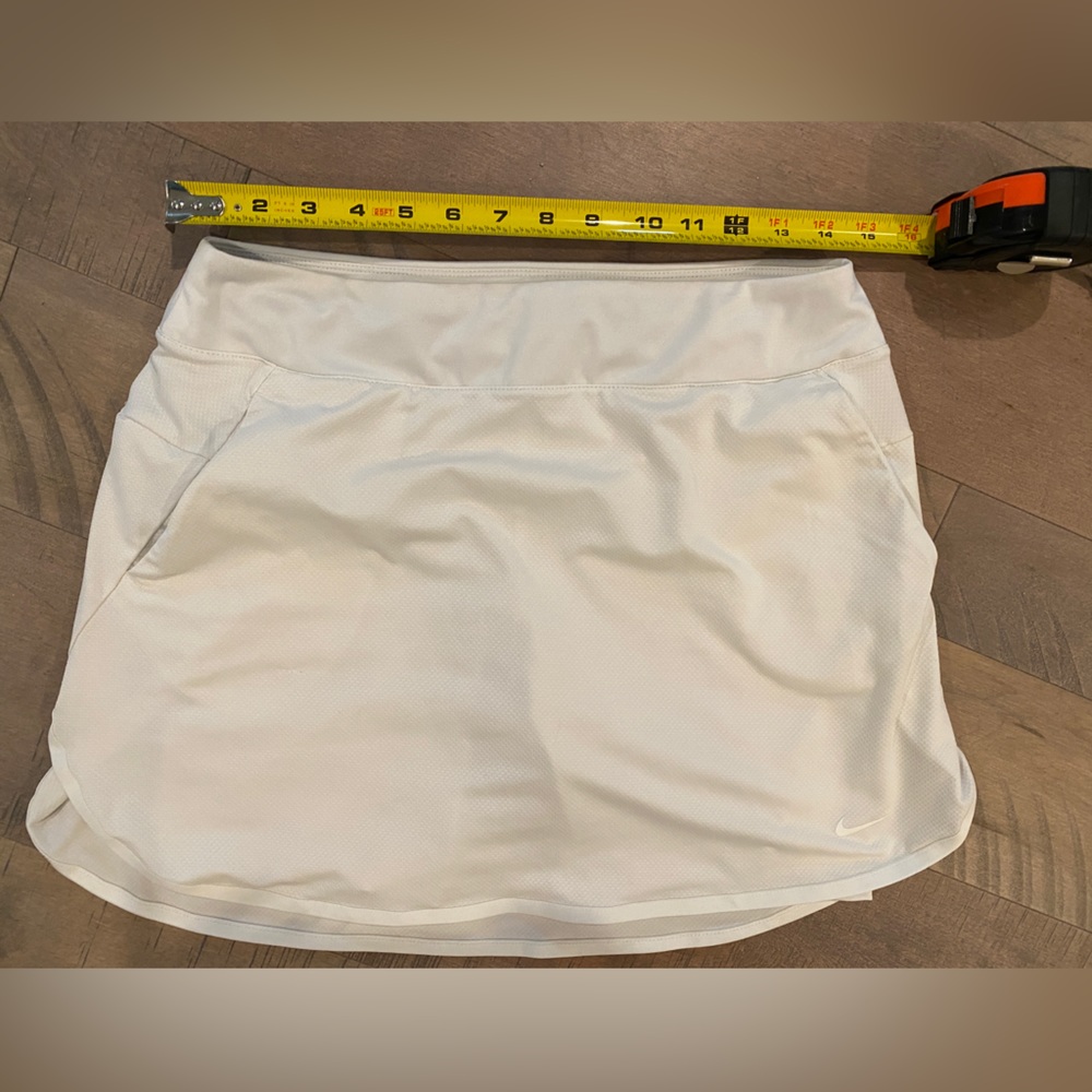 Nike dry-fit skort